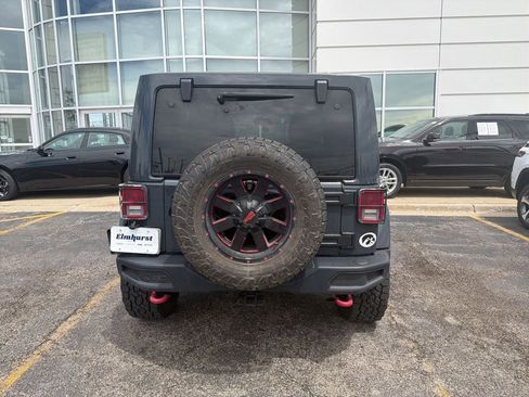 Used 2017 Jeep Wrangler Unlimited Rubicon AWD/4WD image 6