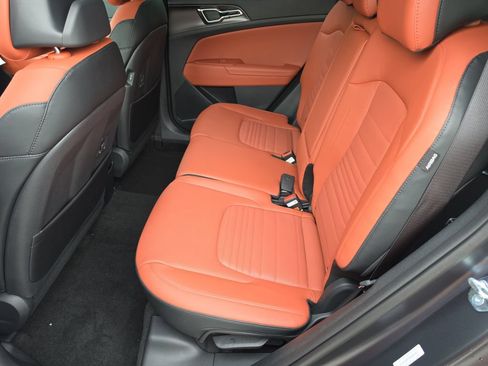 New 2026 Kia Sportage SX FWD image 17