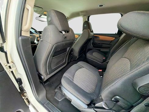 Used 2014 Chevrolet Traverse LT w/ All-Star Edition image 23