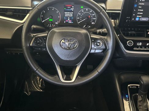 Used 2023 Toyota Corolla SE w/ SE Package image 14