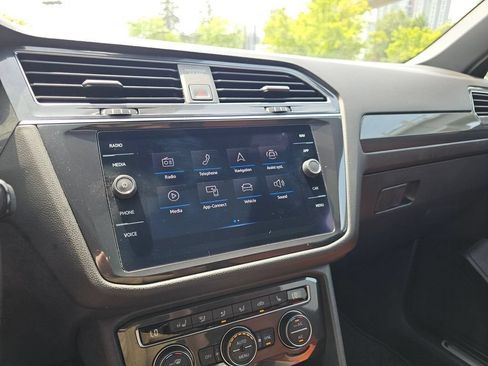 Used 2021 Volkswagen Tiguan SEL Premium R-Line w/ 3rd Row Seat Package AWD/4WD image 28