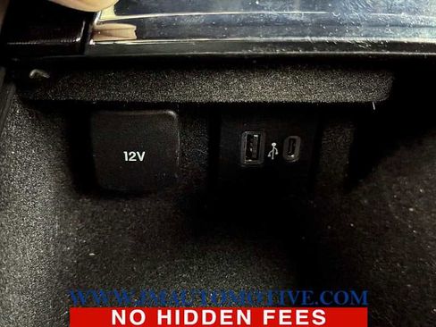 Used 2022 Lincoln Corsair AWD w/ Equipment Group 101A image 33