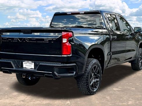 Used 2021 Chevrolet Silverado 1500 Custom Trail Boss w/ Midnight Edition image 8