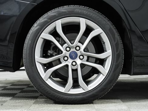 Used 2019 Ford Fusion SEL image 10