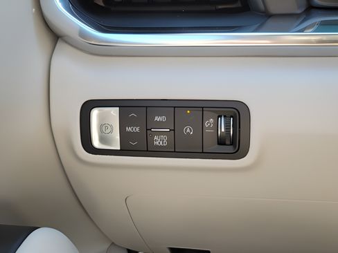 Used 2026 GMC Terrain Denali AWD/4WD image 29