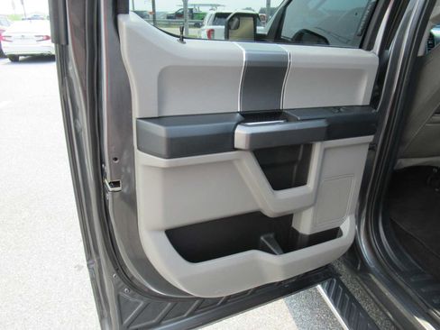 Used 2020 Ford F150 XLT w/ Equipment Group 302A Luxury AWD/4WD image 15