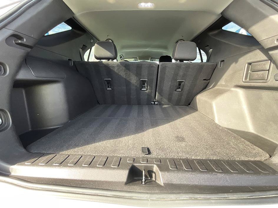 Used 2021 Chevrolet Equinox LT FWD image 16