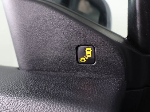 Used 2018 Honda Pilot Elite image 40