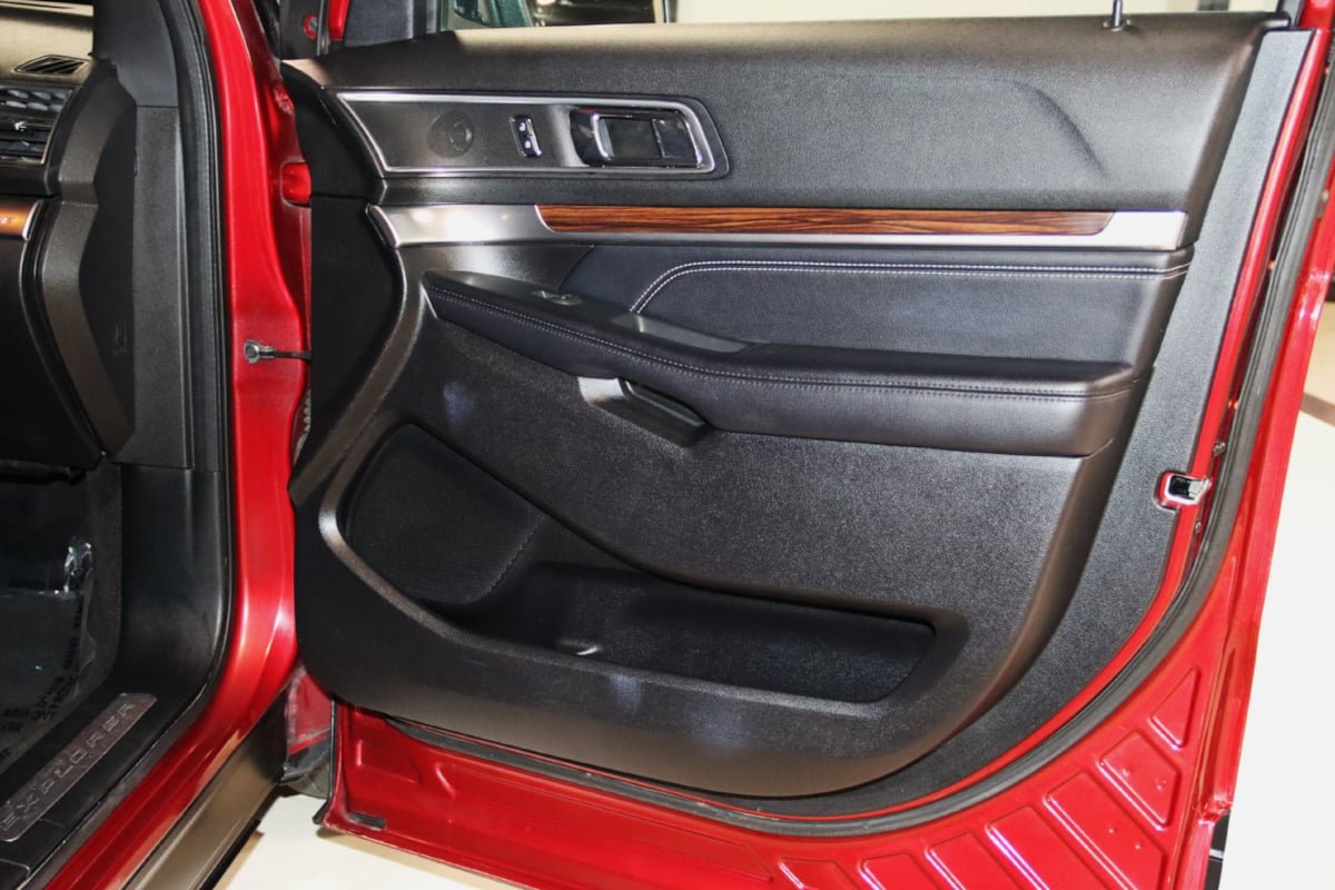 Used 2018 Ford Explorer Limited AWD/4WD image 52