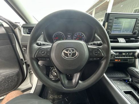 Used 2019 Toyota RAV4 XLE image 15