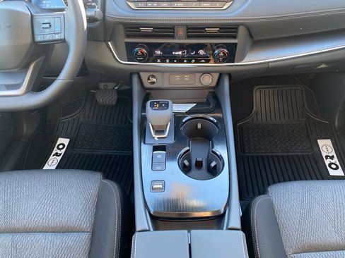 New 2026 Nissan Rogue SV image 25