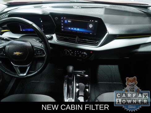 Used 2025 Chevrolet Trax LT w/ Driver Confidence Package FWD image 3