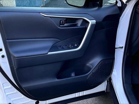 Used 2024 Toyota RAV4 LE FWD image 21