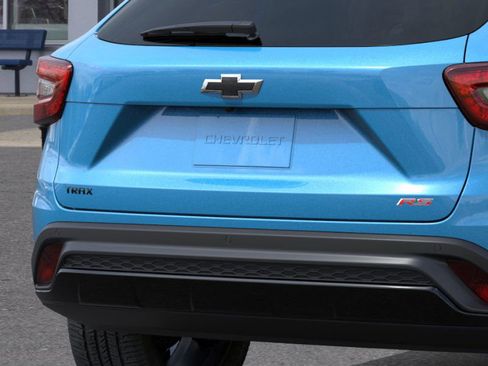 New 2026 Chevrolet Trax RS w/ Driver Confidence Package image 7