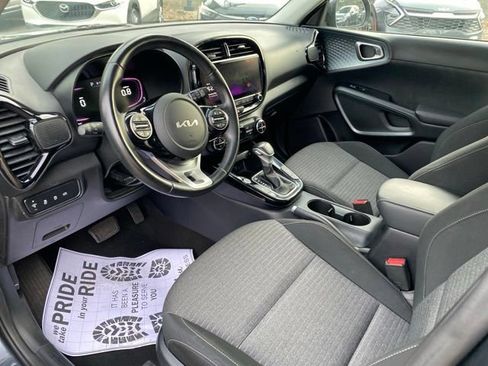 Used 2023 Kia Soul EX FWD image 6
