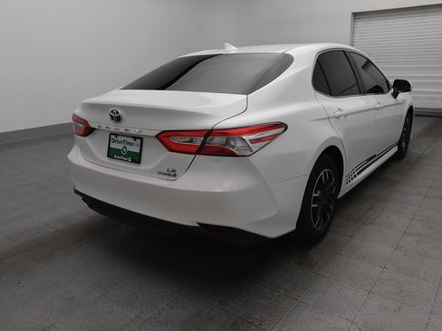 Used 2019 Toyota Camry LE FWD image 9