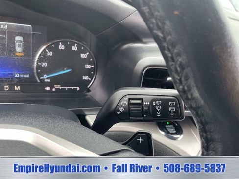 Used 2020 Ford Explorer XLT w/ Equipment Group 202A AWD/4WD image 31