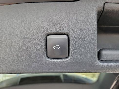 Certified 2022 Ford Escape SEL image 11