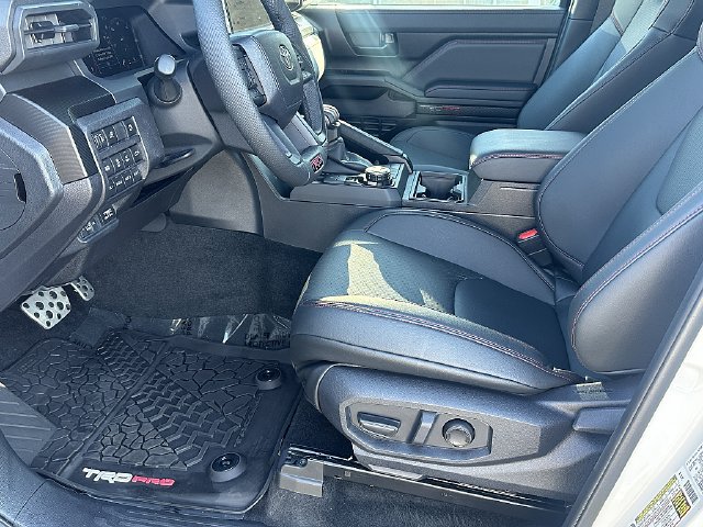 Certified 2026 Toyota Tacoma TRD Pro AWD/4WD image 19