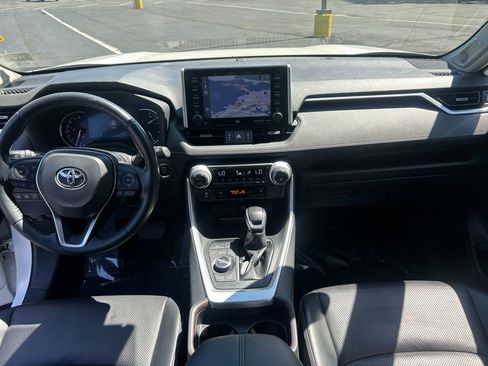 Used 2019 Toyota RAV4 Limited w/ Advanced Technology Package AWD/4WD image 20