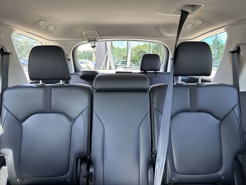 Used 2024 Honda Pilot EX-L image 18