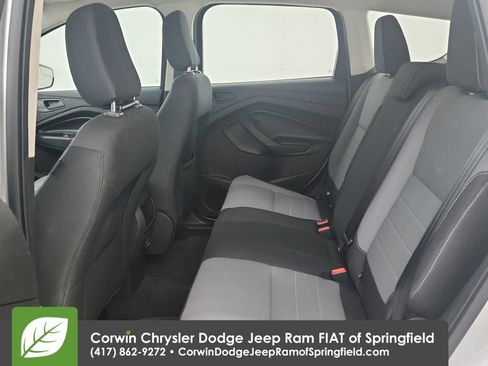 Used 2019 Ford Escape S image 28