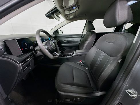 Used 2025 Hyundai Tucson SEL FWD image 13