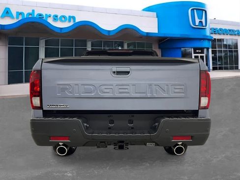 New 2026 Honda Ridgeline Black Edition image 4