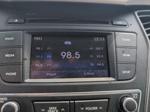 Used 2018 Hyundai Santa Fe Sport FWD image 9