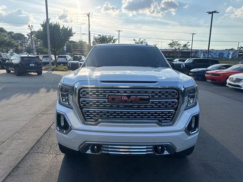 Used 2019 GMC Sierra 1500 Denali w/ Denali Ultimate Package AWD/4WD image 2