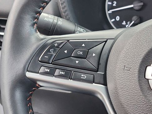 Used 2023 Nissan Sentra SR w/ SR Premium Package FWD image 21