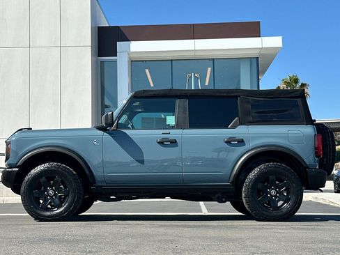 Certified 2022 Ford Bronco Black Diamond AWD/4WD image 6