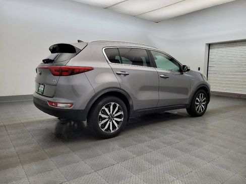 Used 2017 Kia Sportage EX w/ EX Technology Package image 10