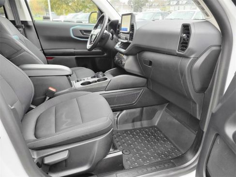 Used 2024 Ford Bronco Sport Badlands image 11