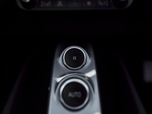 Used 2018 Ferrari 812 Superfast image 68