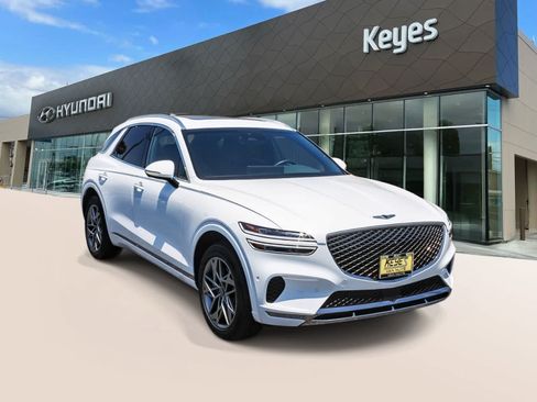 Used 2023 Genesis GV70 2.5T w/ Advanced Package AWD/4WD image 3