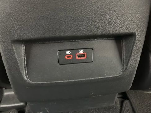 Used 2024 Nissan Frontier SV image 42