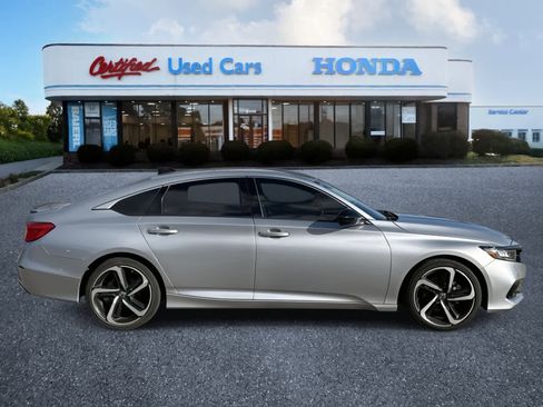 Used 2022 Honda Accord Sport Special Edition image 6