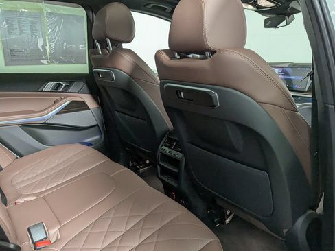 Used 2024 BMW X5 xDrive40i w/ Premium Package AWD/4WD image 44