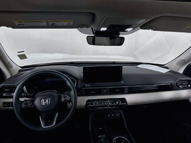 Used 2026 Honda Pilot Touring image 25