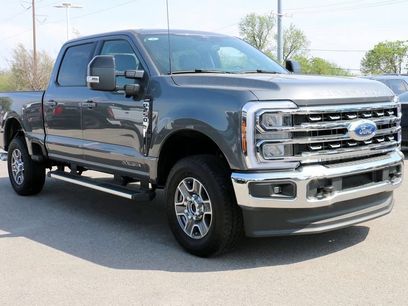 New 2026 Ford F250 Lariat w/ FX4 Off-Road Package