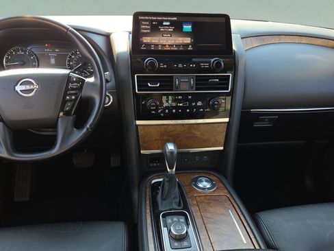 Used 2024 Nissan Armada SL w/ Captain's Chairs Package RWD image 12