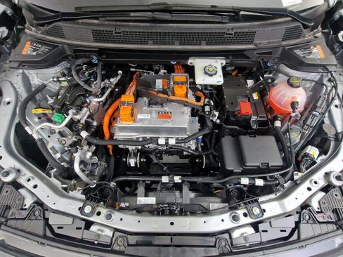 New 2026 Chevrolet Equinox EV LT image 32