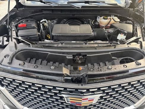 Used 2023 Cadillac Escalade Premium Luxury w/ Performance Package image 21