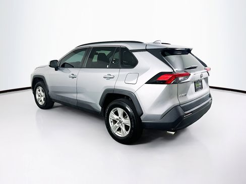 Used 2021 Toyota RAV4 XLE image 5