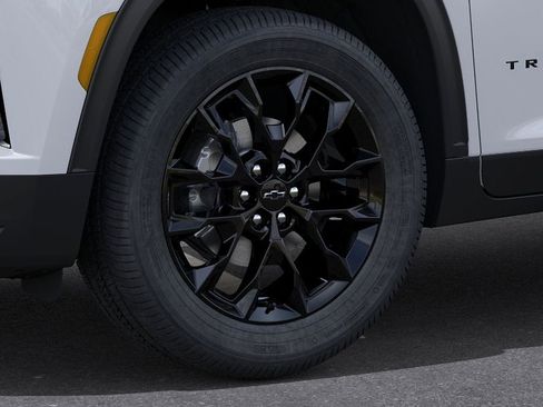 New 2026 Chevrolet Traverse LT image 9