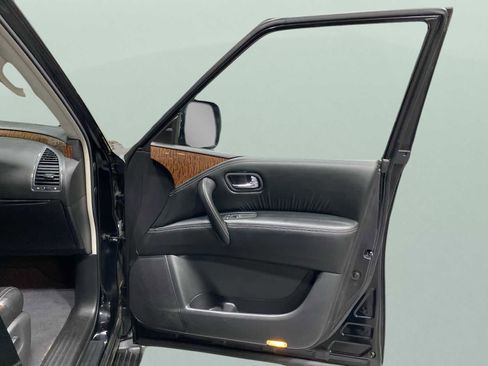 Used 2020 Nissan Armada SL w/ Premium Package image 31