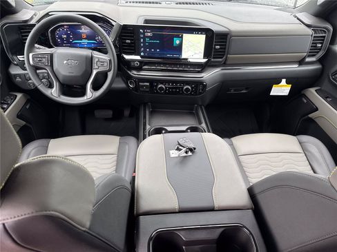 New 2026 Chevrolet Silverado 2500 ZR2 AWD/4WD image 14