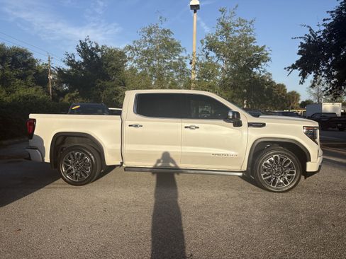 Used 2024 GMC Sierra 1500 Denali Ultimate image 7