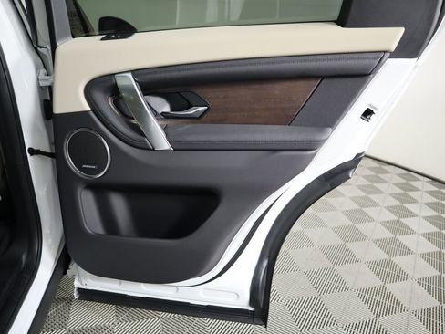 Certified 2024 Land Rover Discovery Sport S image 28